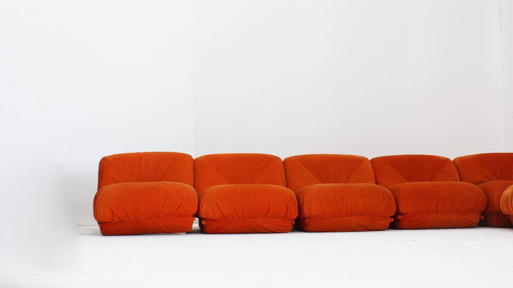 Airborne sectional sofa 'Patate' in orange corduroy, set of 7