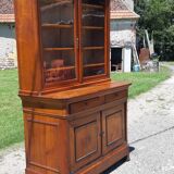 Showcase Walnut 19th