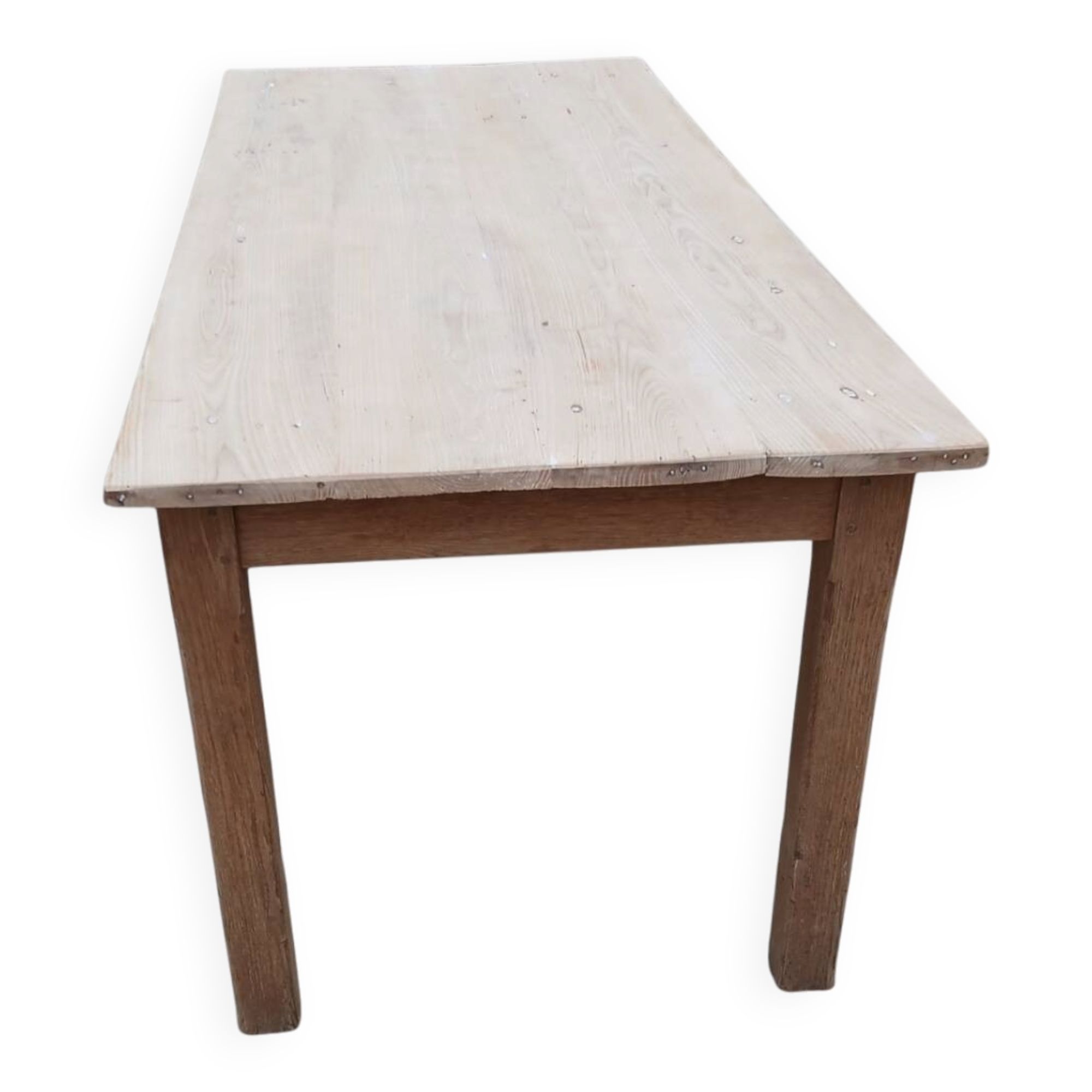Farm table