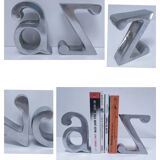 Paire de serre-livres "A" et "Z" en fonte d'aluminium