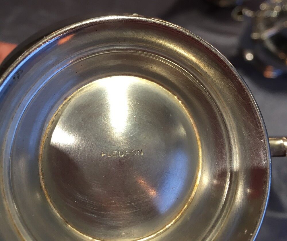 Coffee and the service in silver metal flagship