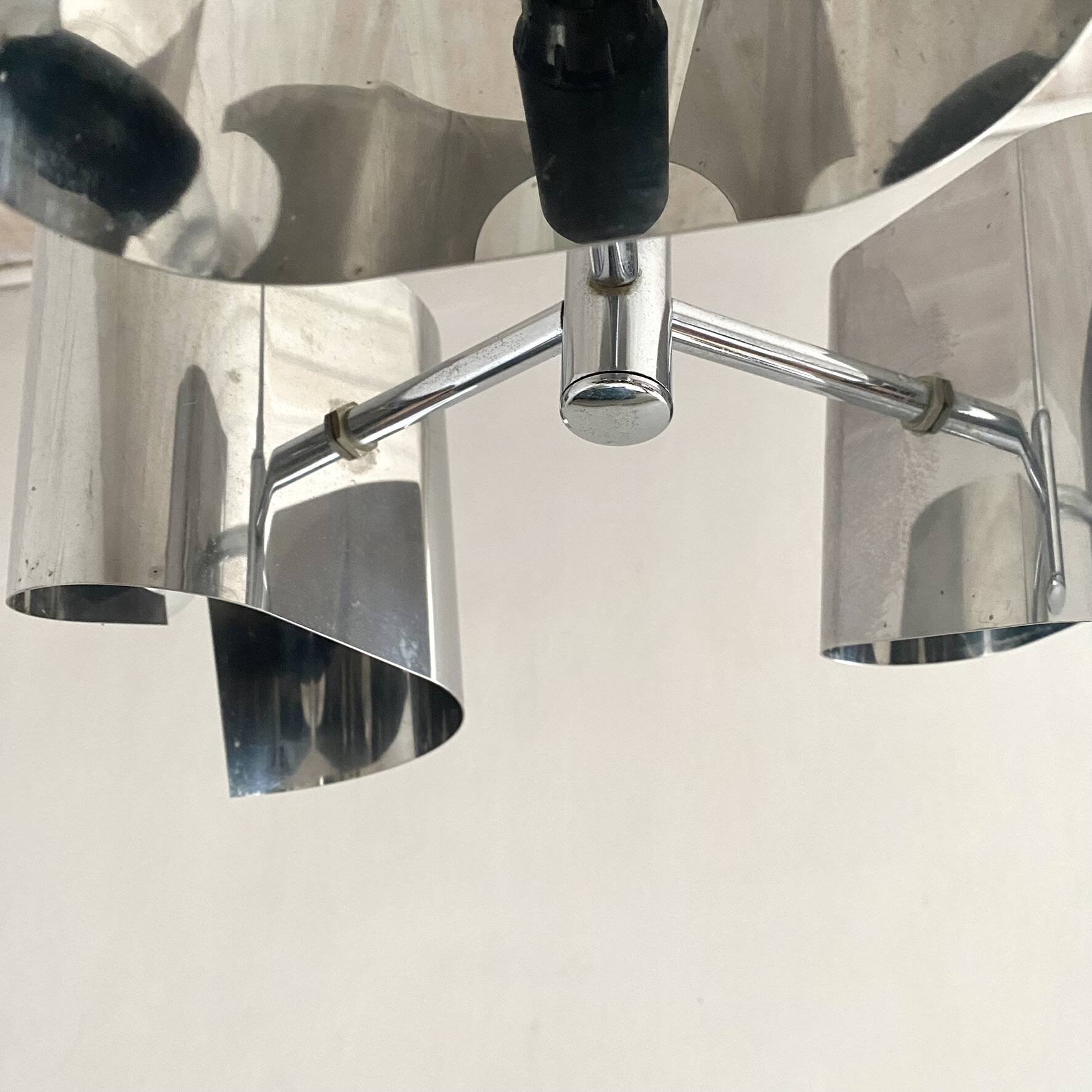 Suspension space age chrome from the 1970s.