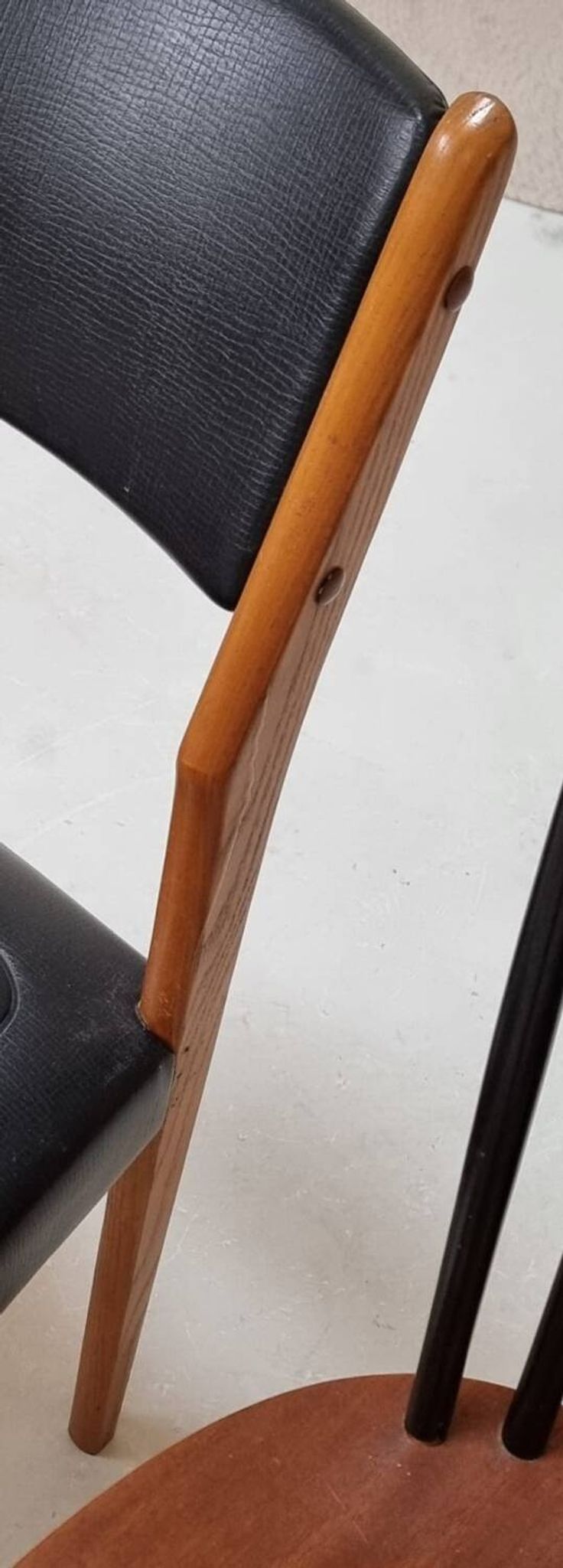 Chaises du milieu du siècle