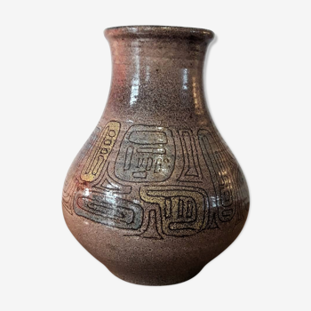 Accolay vase