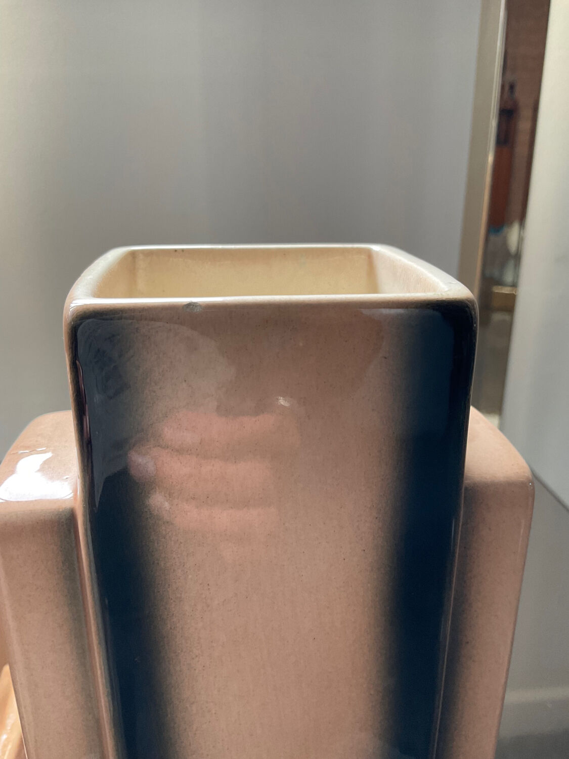 Pair of Skycraper Art Deco vases in glazed ceramic