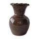 Vase bord dentelé émaillé marron