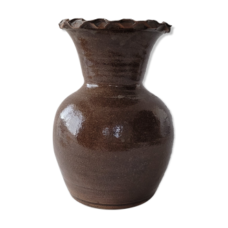 Vase bord dentelé émaillé marron