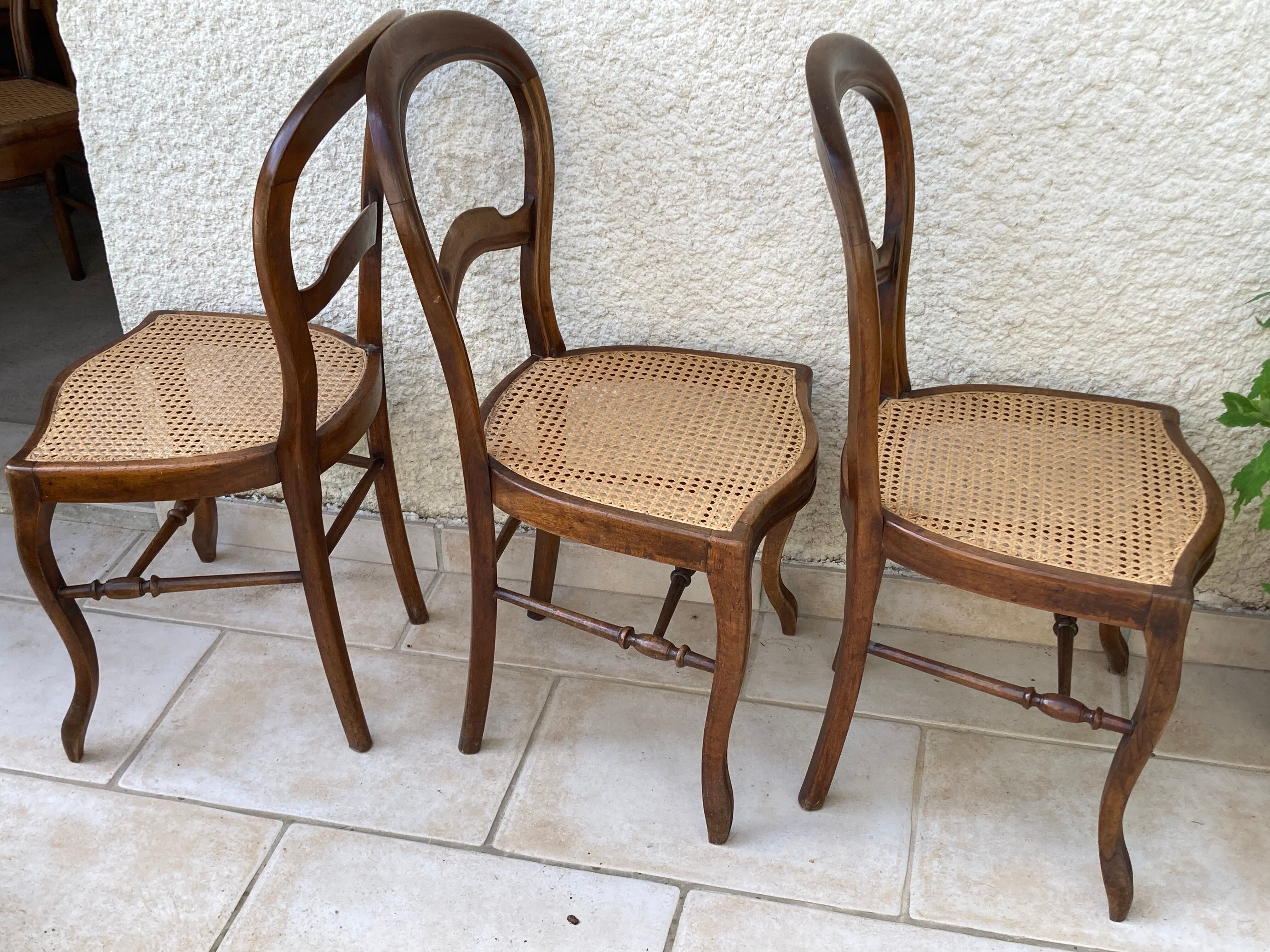 3 chaises cannées de style louis Philippe