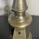 Pigeon lamp