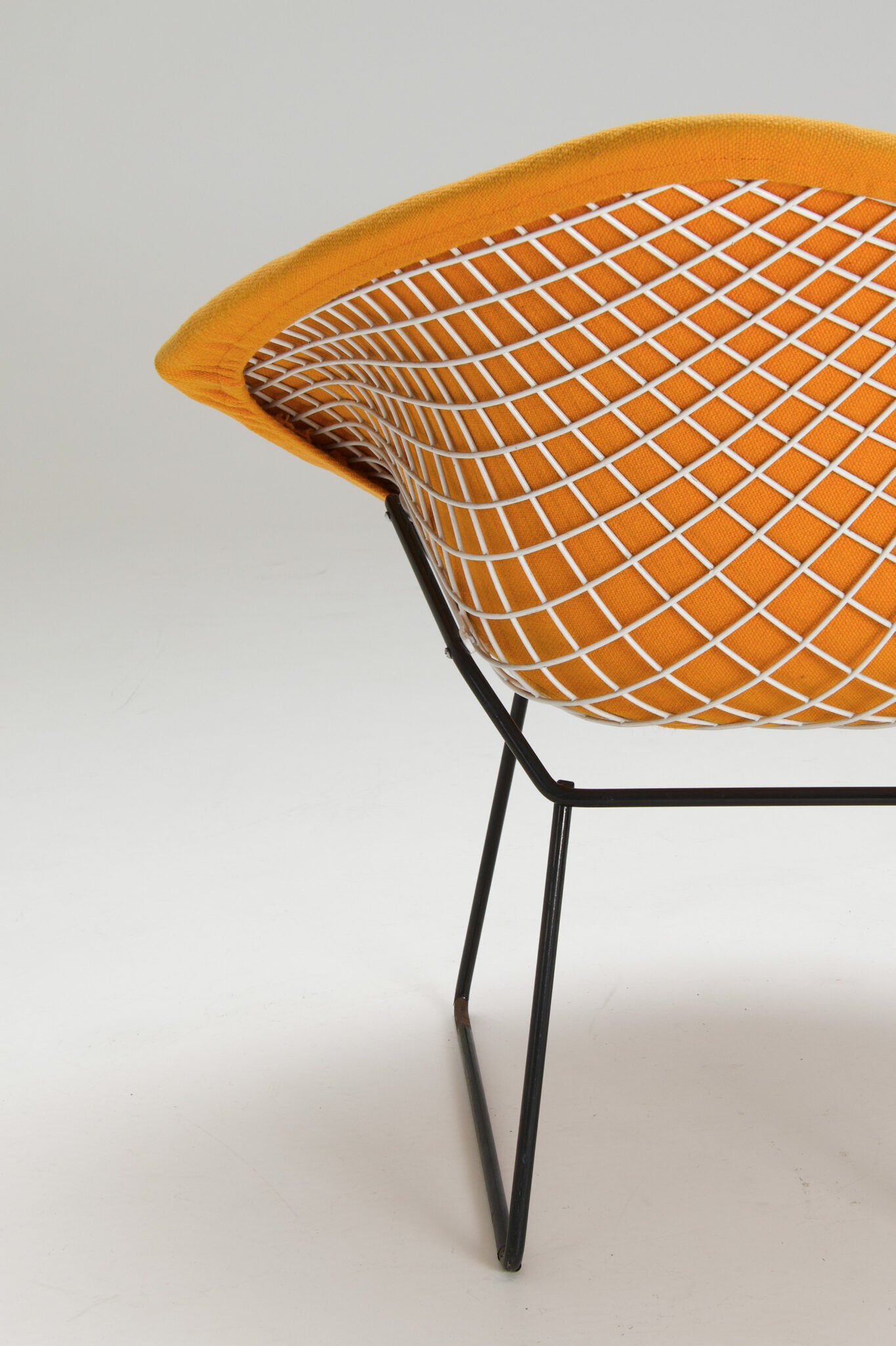 Diamond Chair – Yellow Upholstery - Harry Bertoia