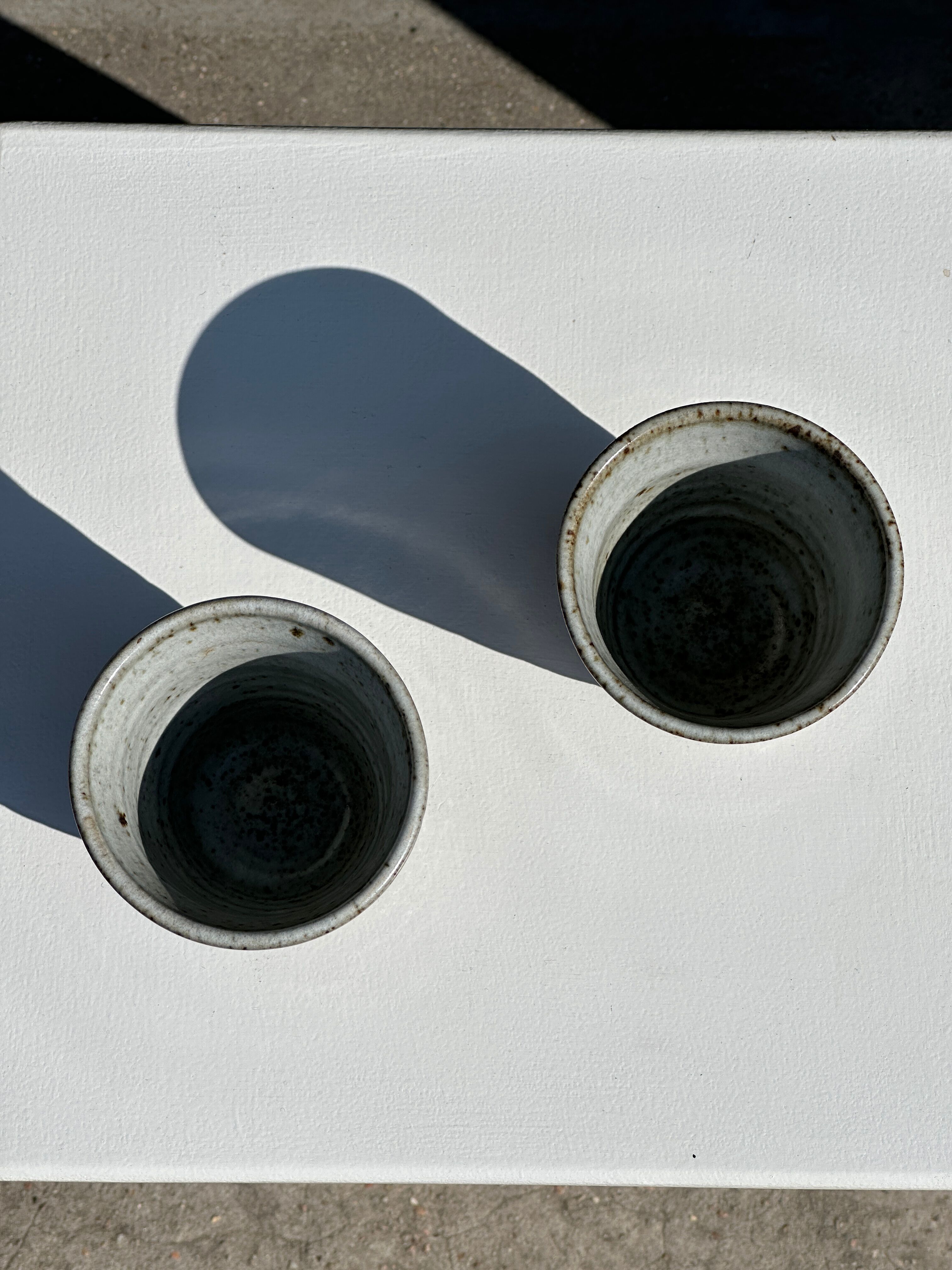 Set of 2 cups in Indonesian ceramic (brown & speckled glazed matte)