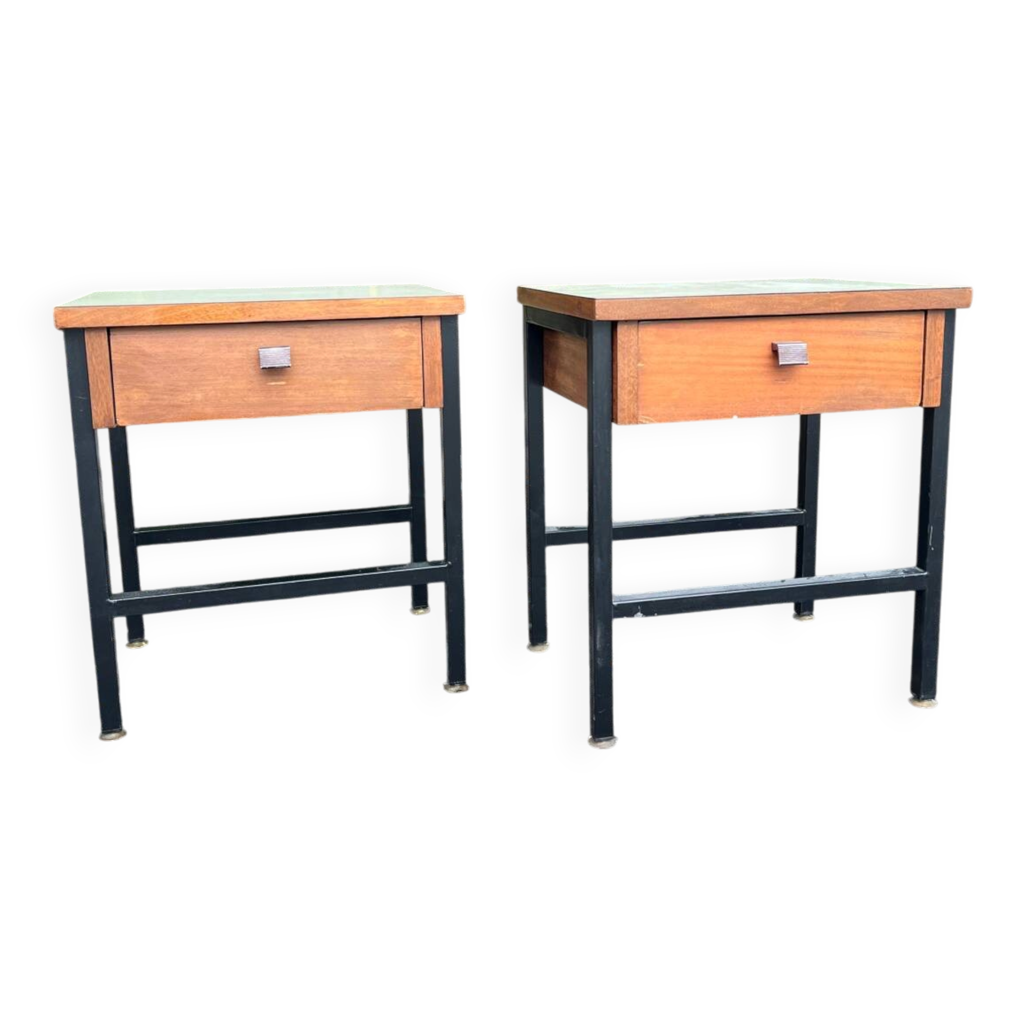 Paire de tables de chevets vintage 1950