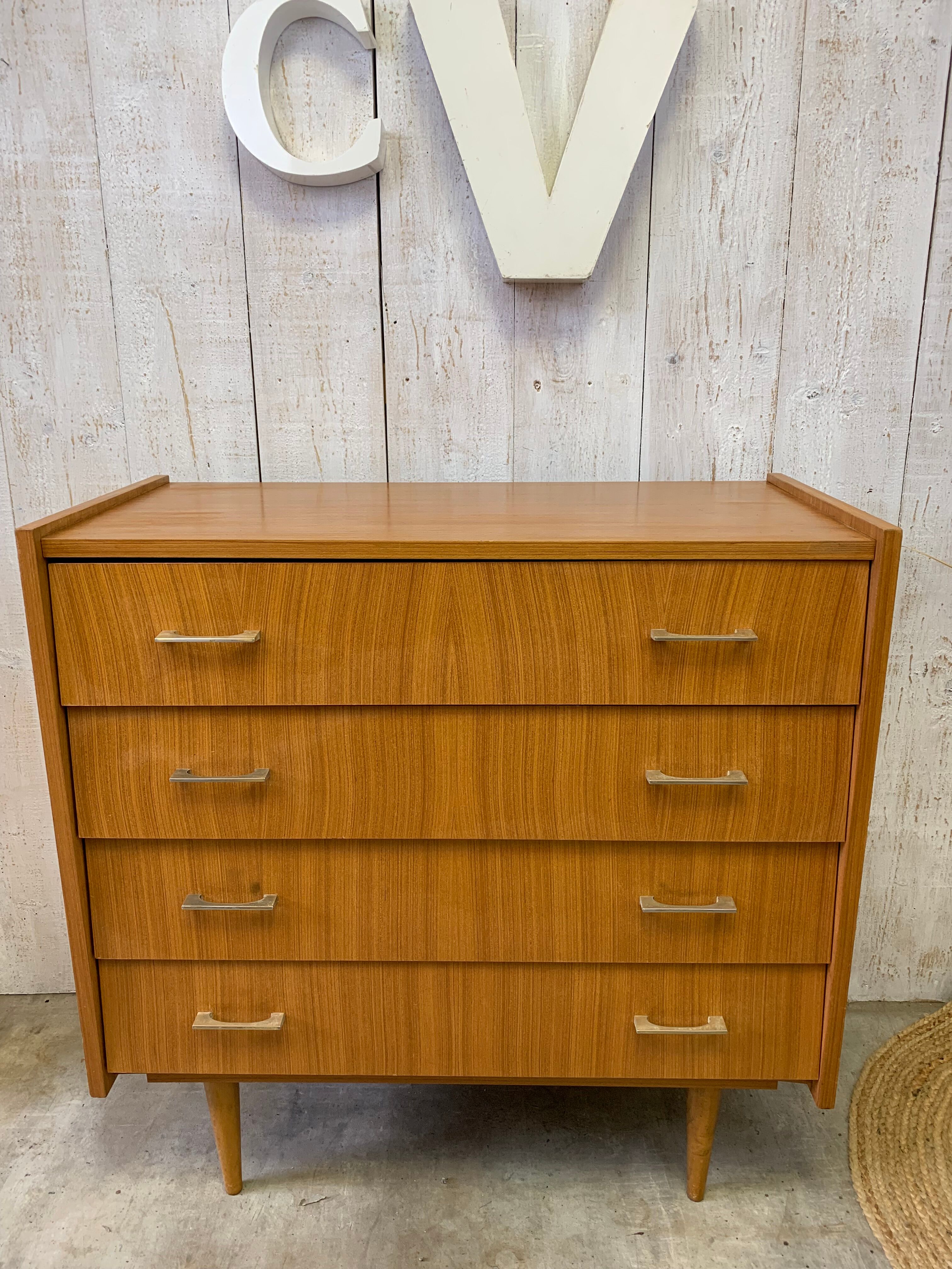 Commode vintage
