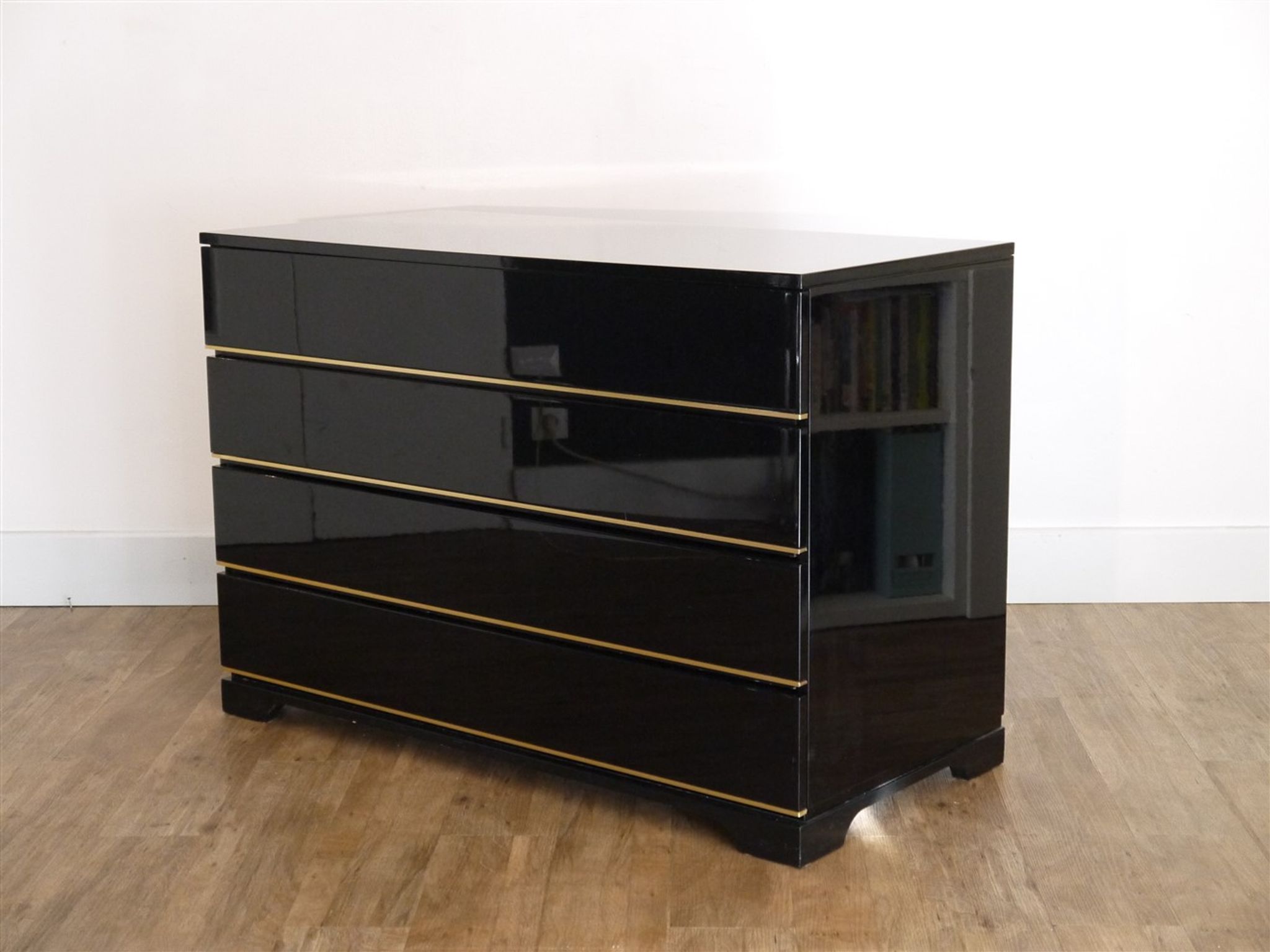 Wooden wooden dresser Laqué de Roche bobois 1970