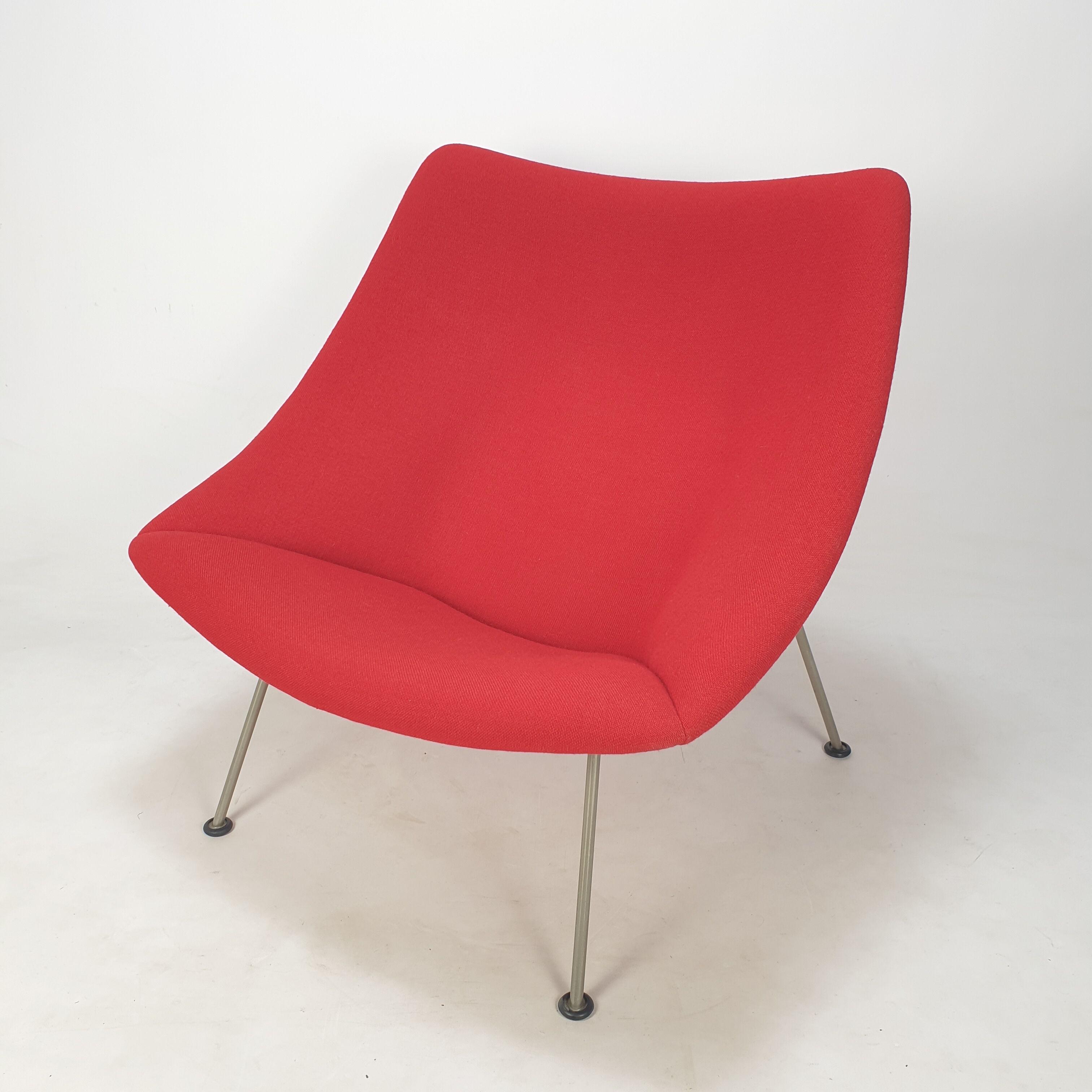 Mid Century Oyster Chair and Ottoman by Pierre Paulin for Artifort, 1960s
