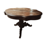 Violin table