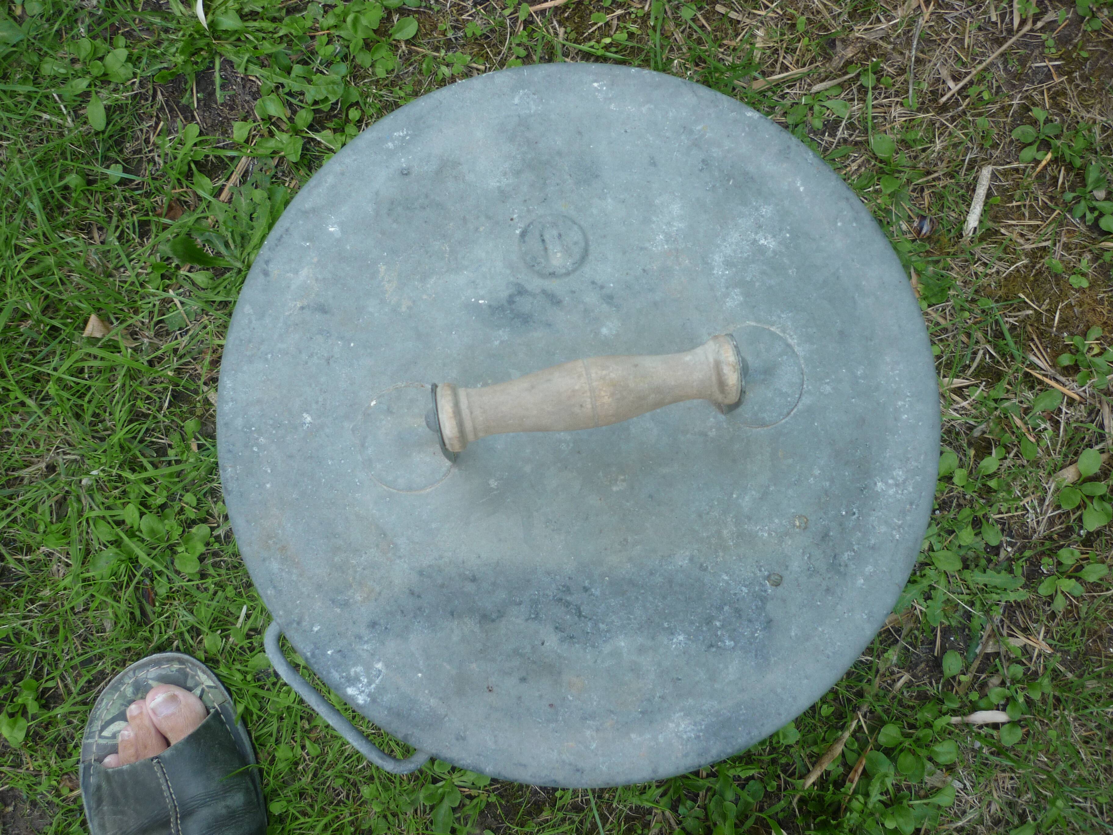 Small zinc washing-up
