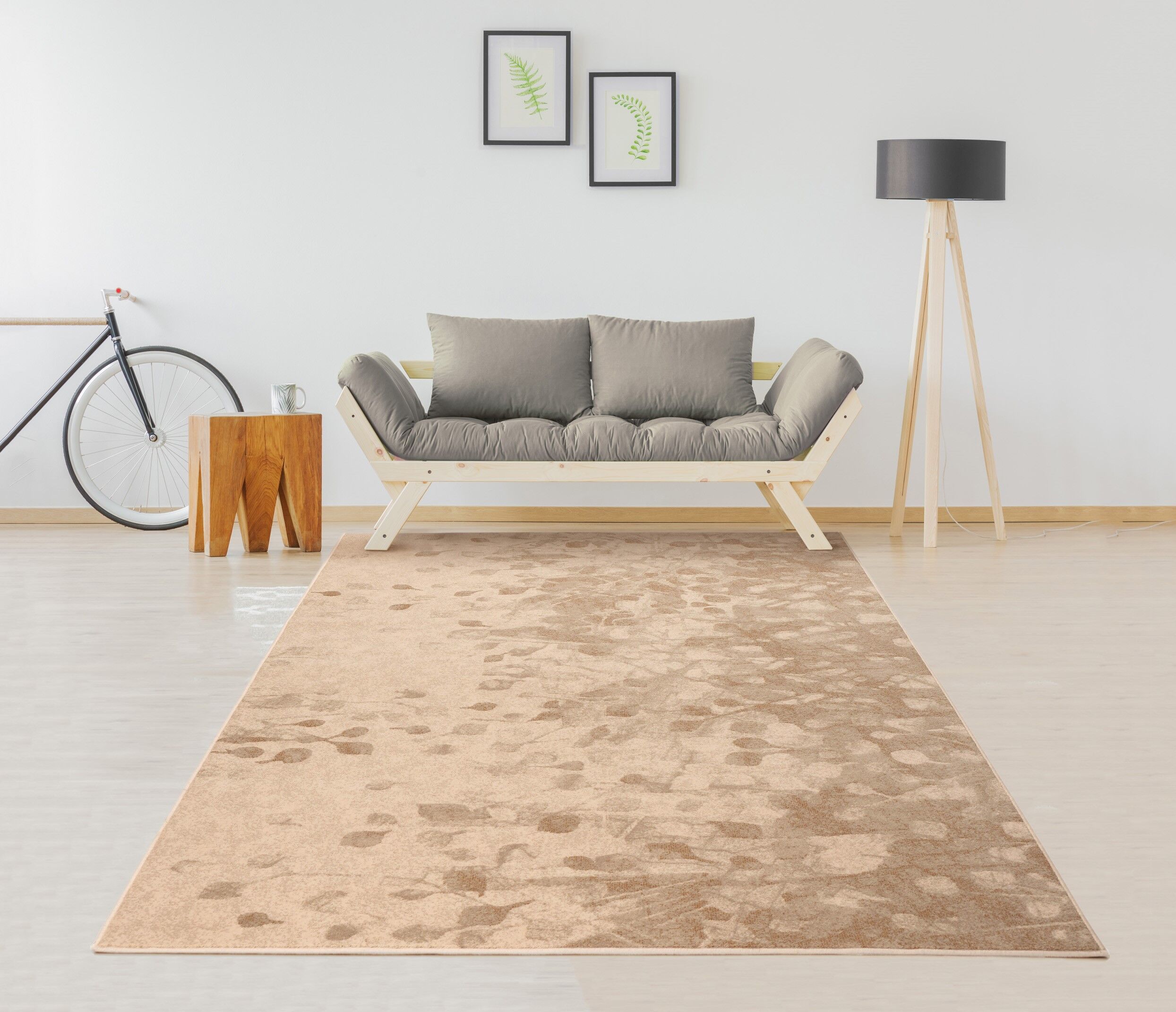 1.6x2.3 m beige and brown wool carpet