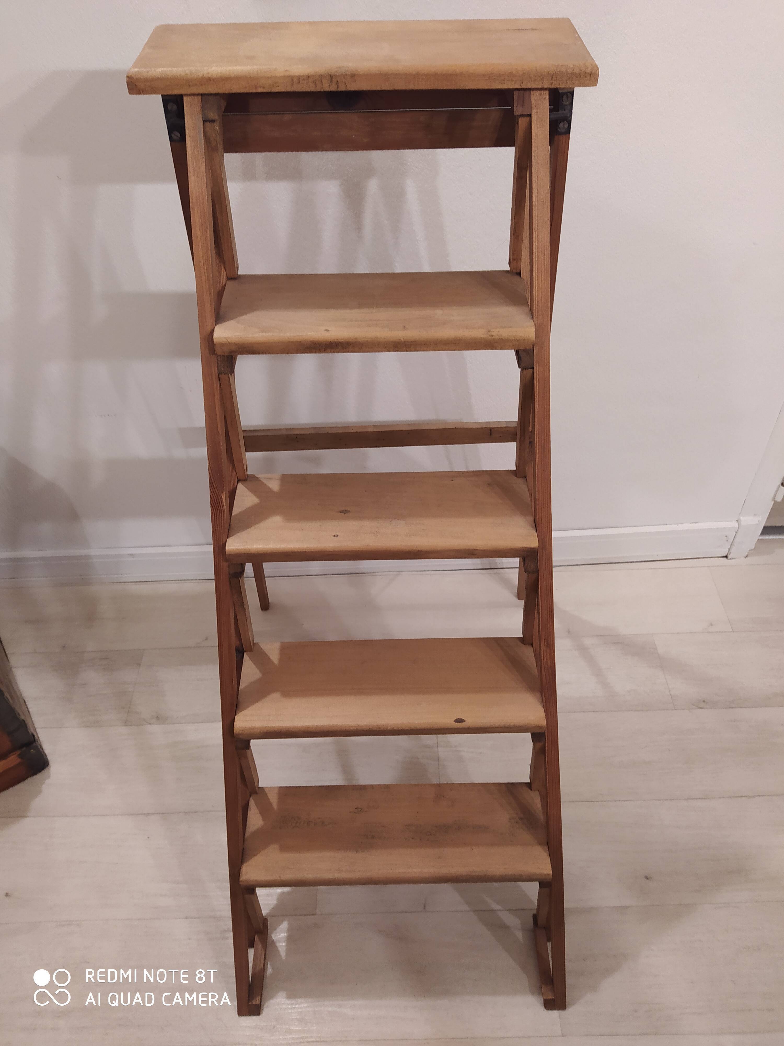 Escabeau bois blanc