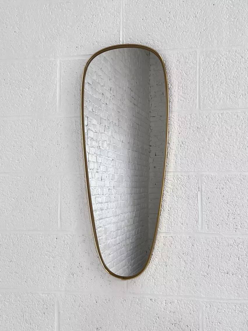 Golden rearview mirror and free form from the 1950s