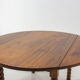 Table ronde pied chapelet