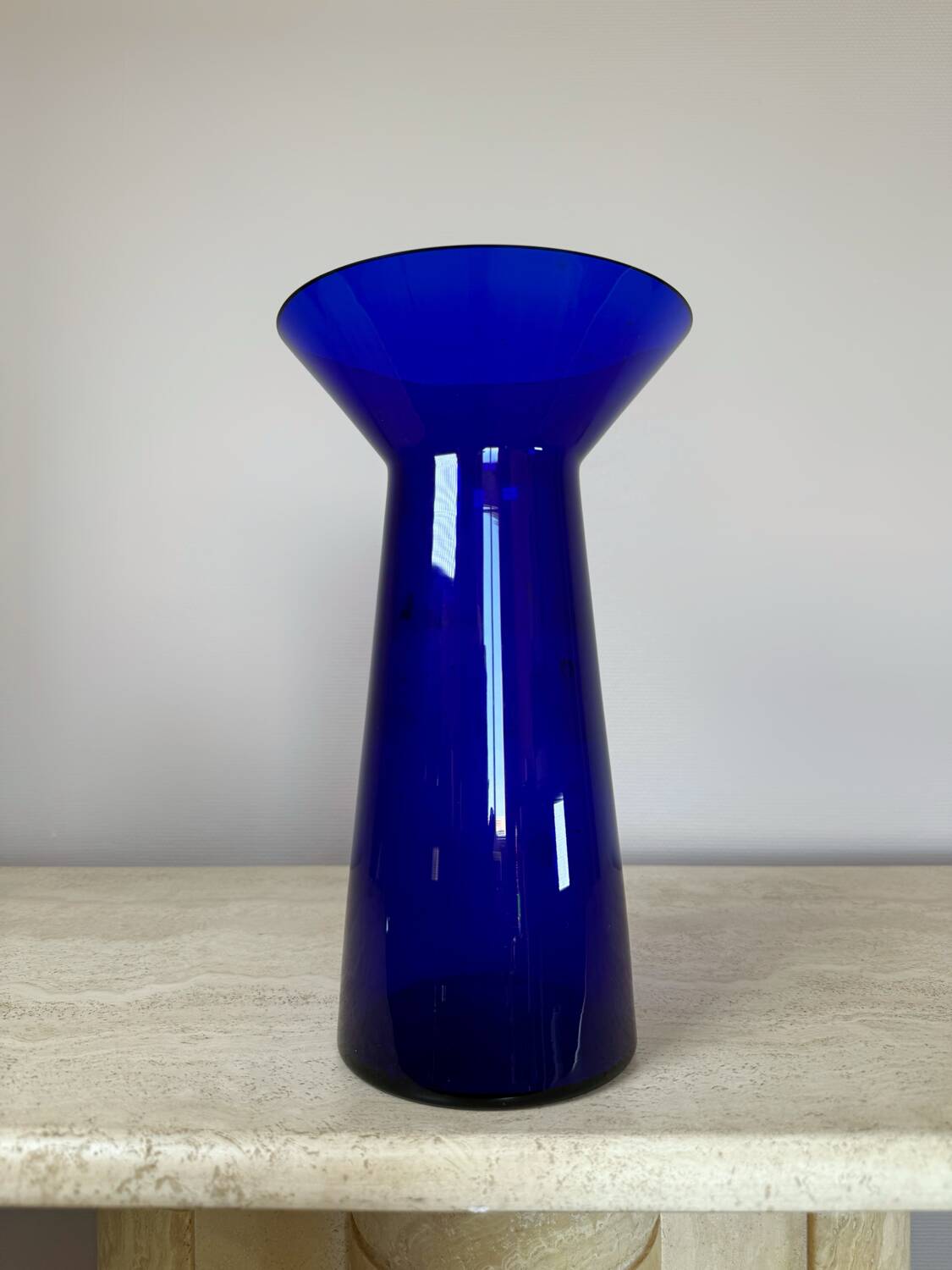 Blue crystal vase Scandinavian design Kaj Franck 70s