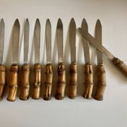 set de 11 couteaux manche bambou 1960 Riviera