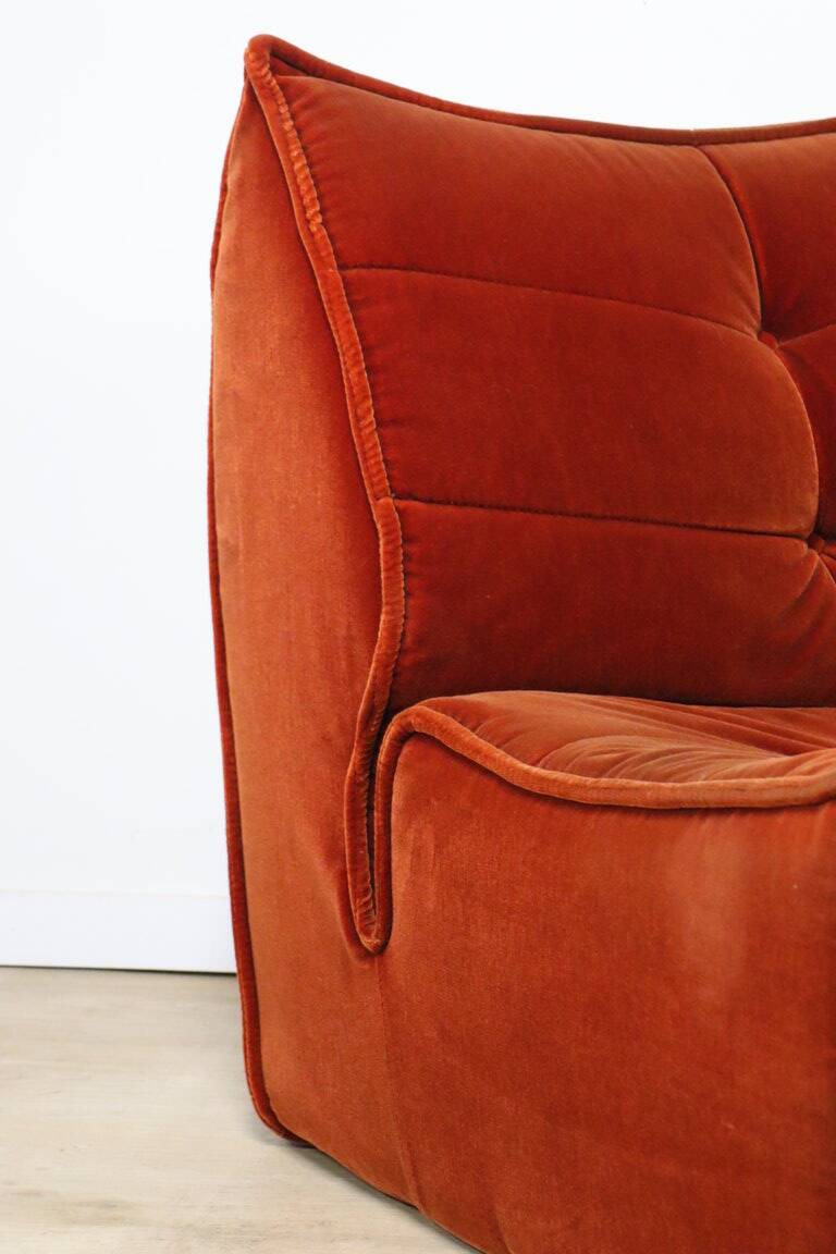 Vintage velvet armchair, 1970