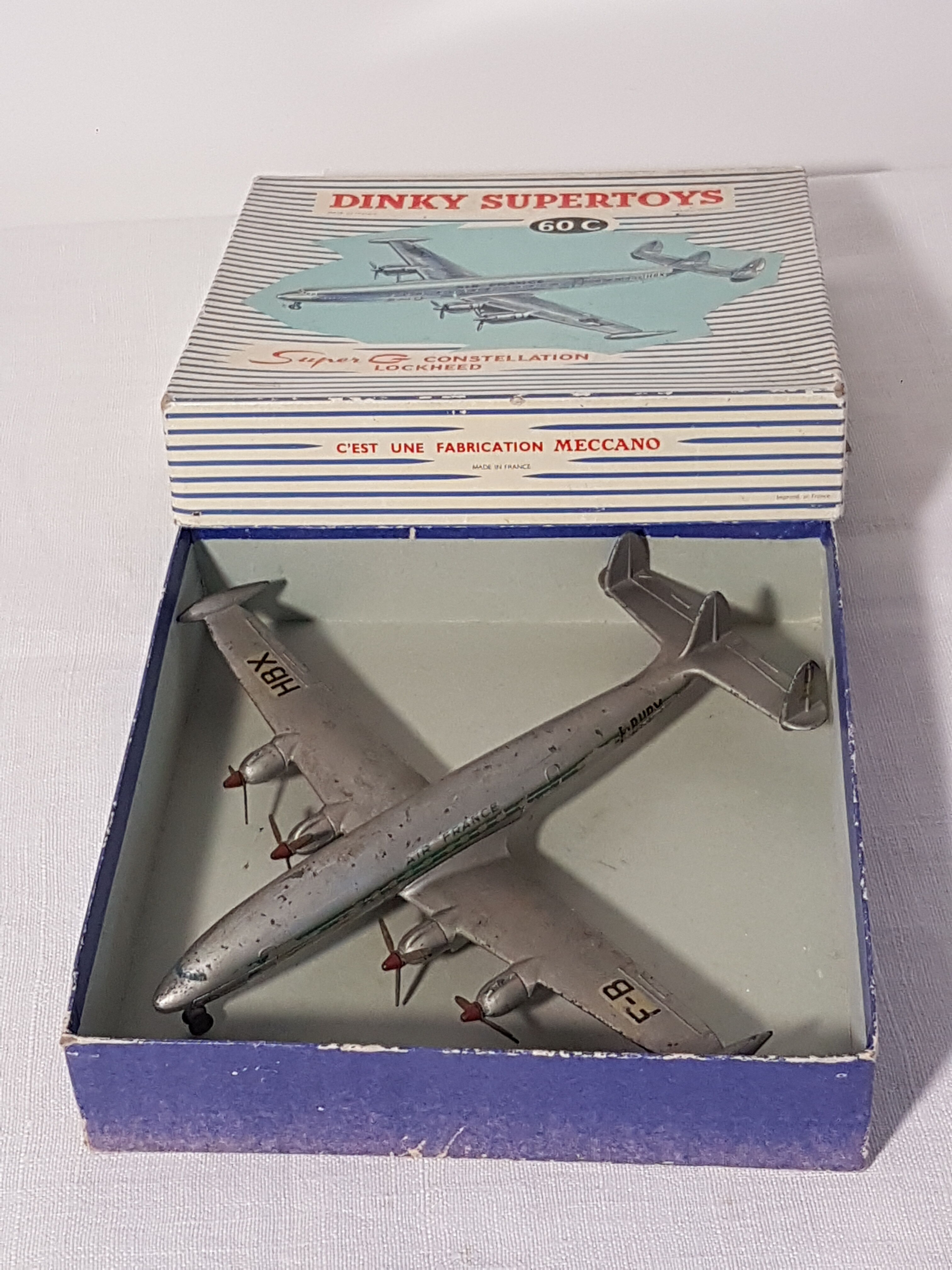 DINKY SUPERTOYS 60C "SUPER G CONSTELLATION" LOCKHEED
