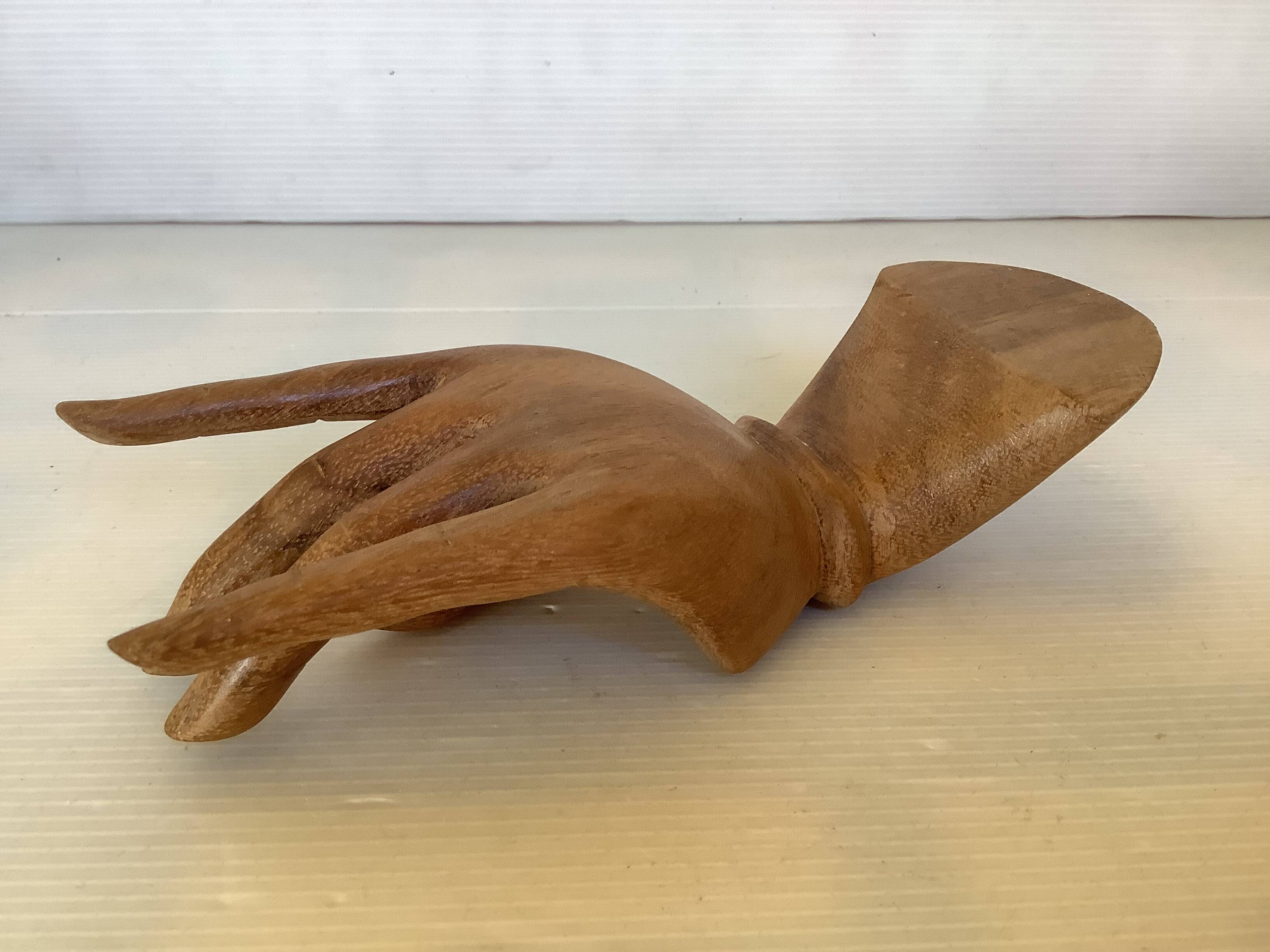 Wooden hand ring sizer pocket emptier