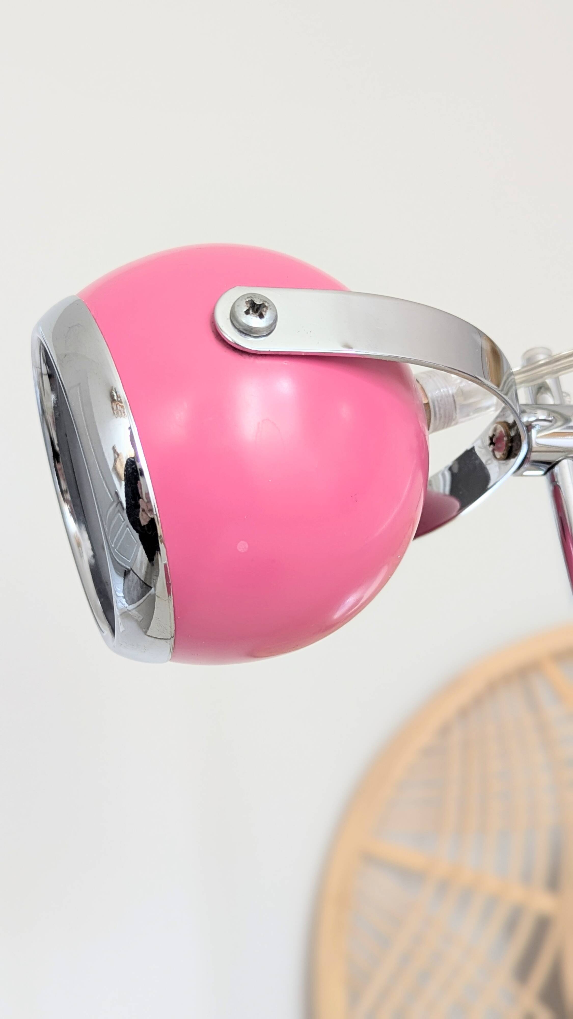 Pink eyeball lamp (L-0214)