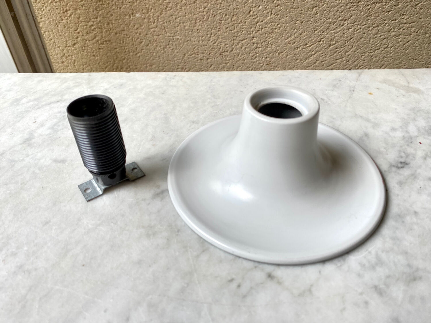 Design wall or ceiling lamp Space age Italy vintage 70