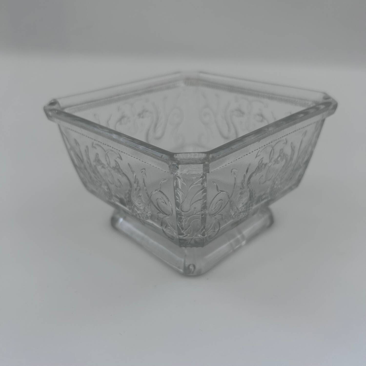 Glass cup with dragon decoration