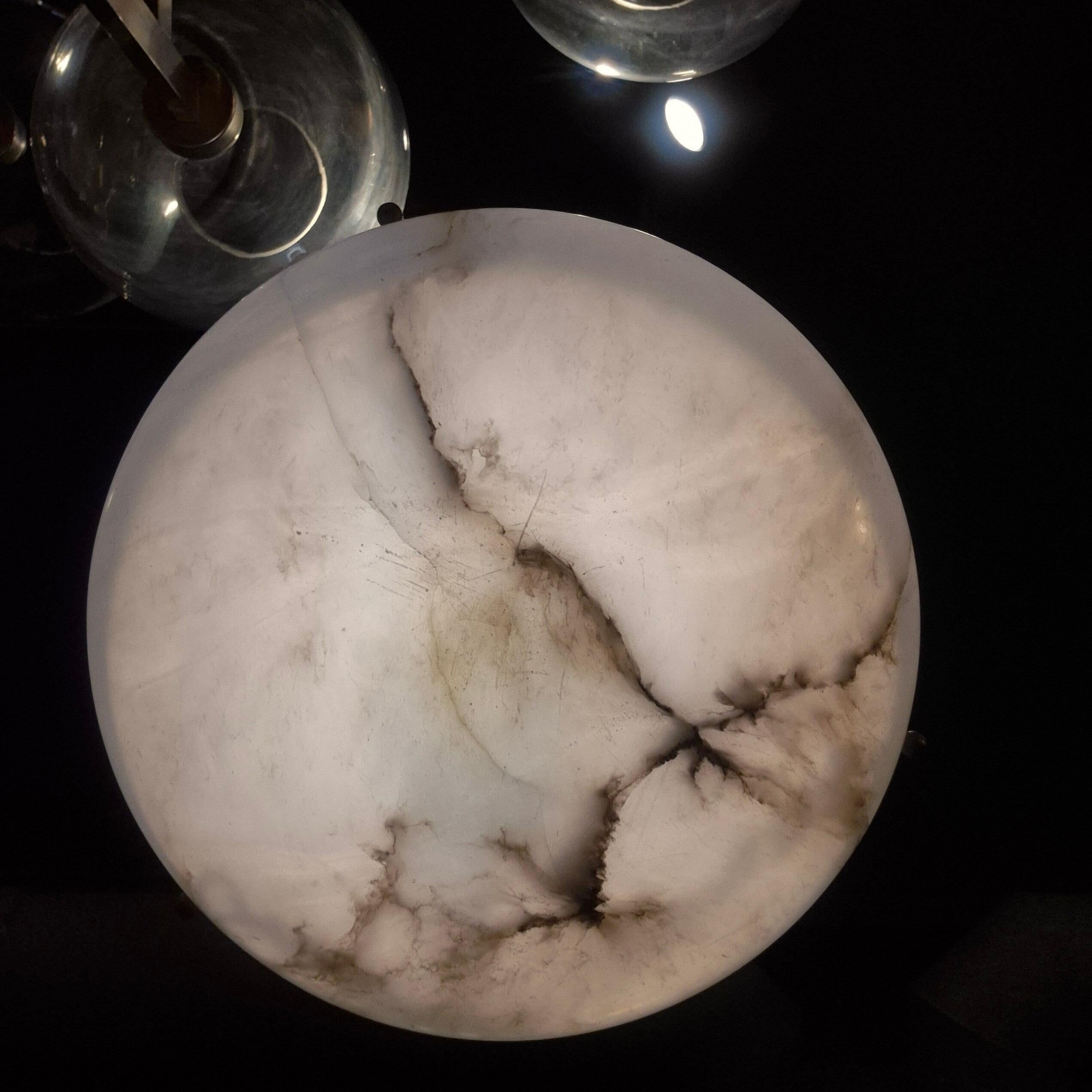 Suspension en albâtre, diamètre 30 cm. Swedish Grace, années 1920.