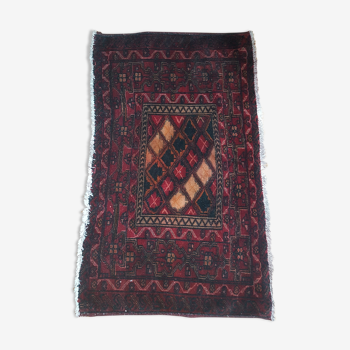 Persian carpet - 104x82cm