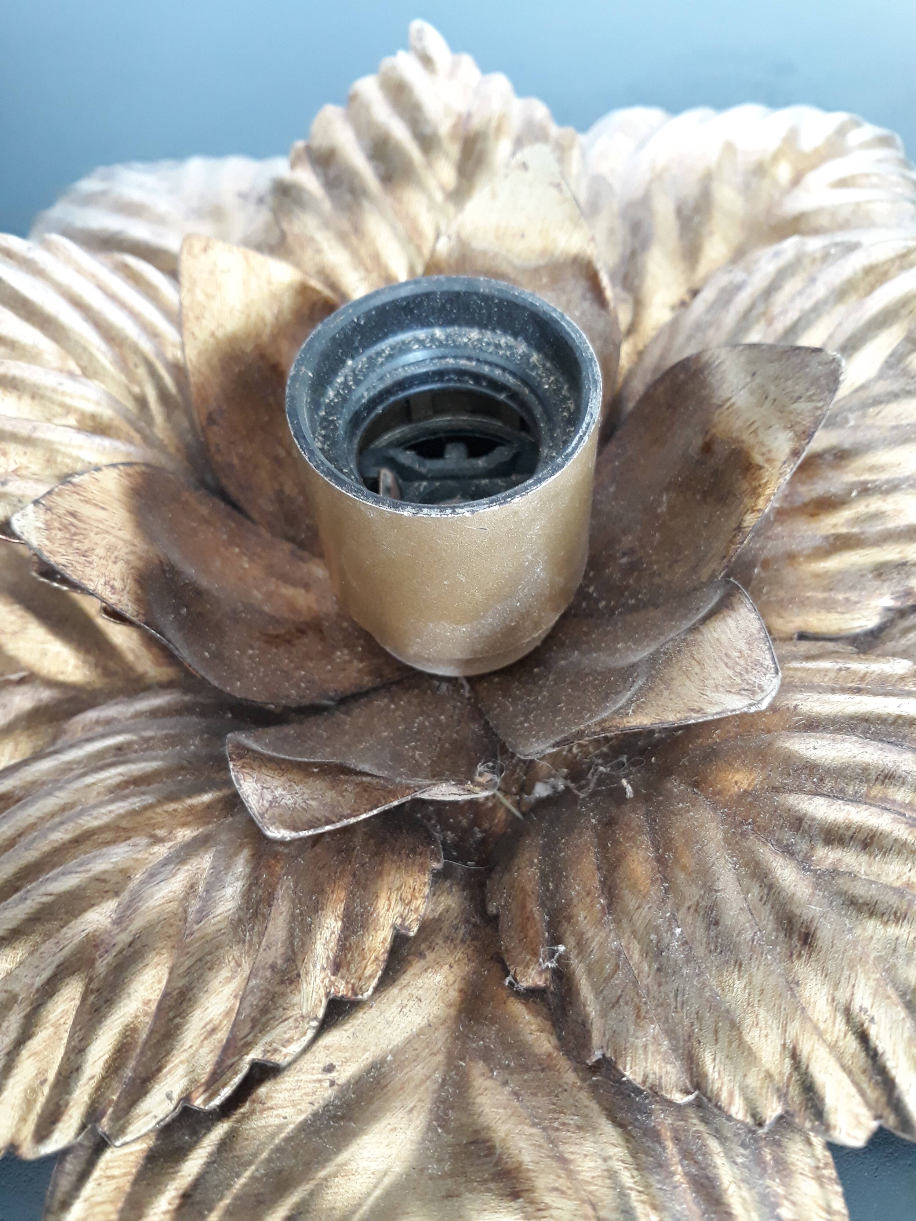 Vintage gold wall lamp