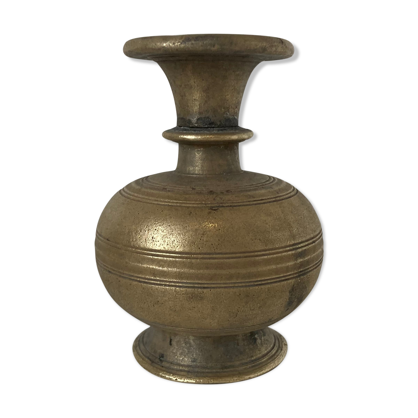 Bronze vase from India or Southeast Asia