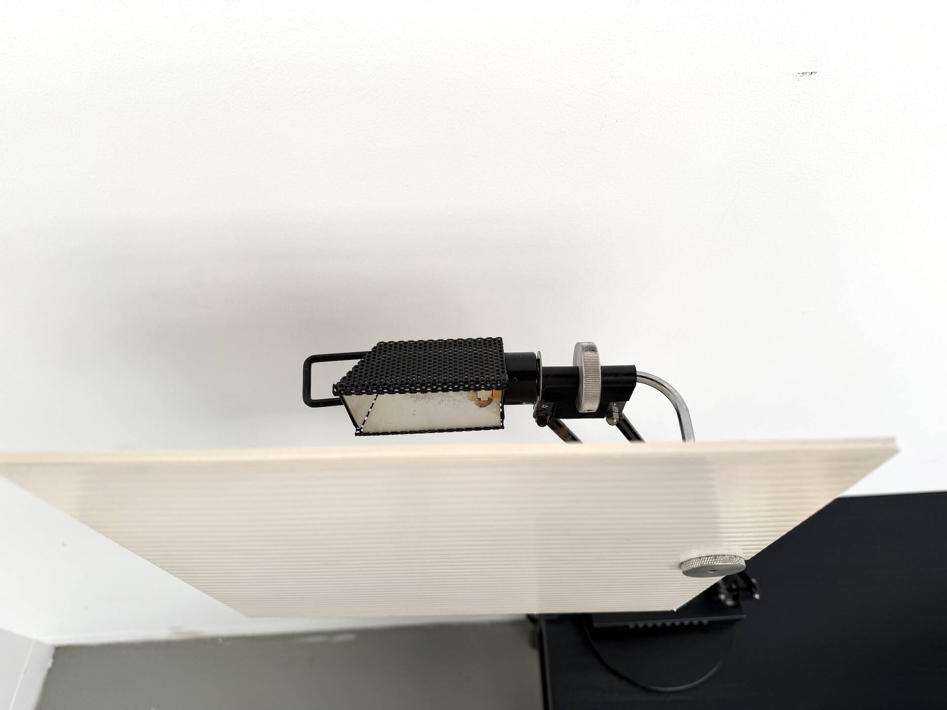 Rare desk/table lamp "WO" by Sacha Ketoff - Aluminor Edition, circ
