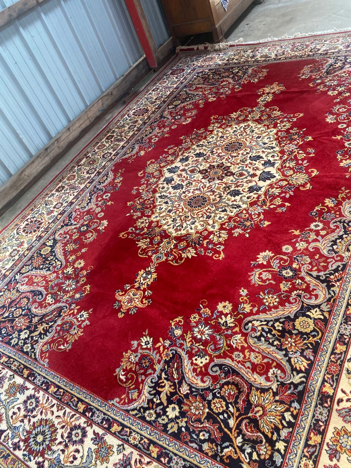 Large ornate pure wool rug, Persian style, 300 x 420