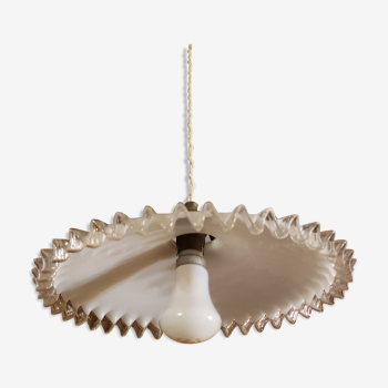 White opaline pendant lamp with serrated edges