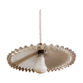 White opaline pendant lamp with serrated edges