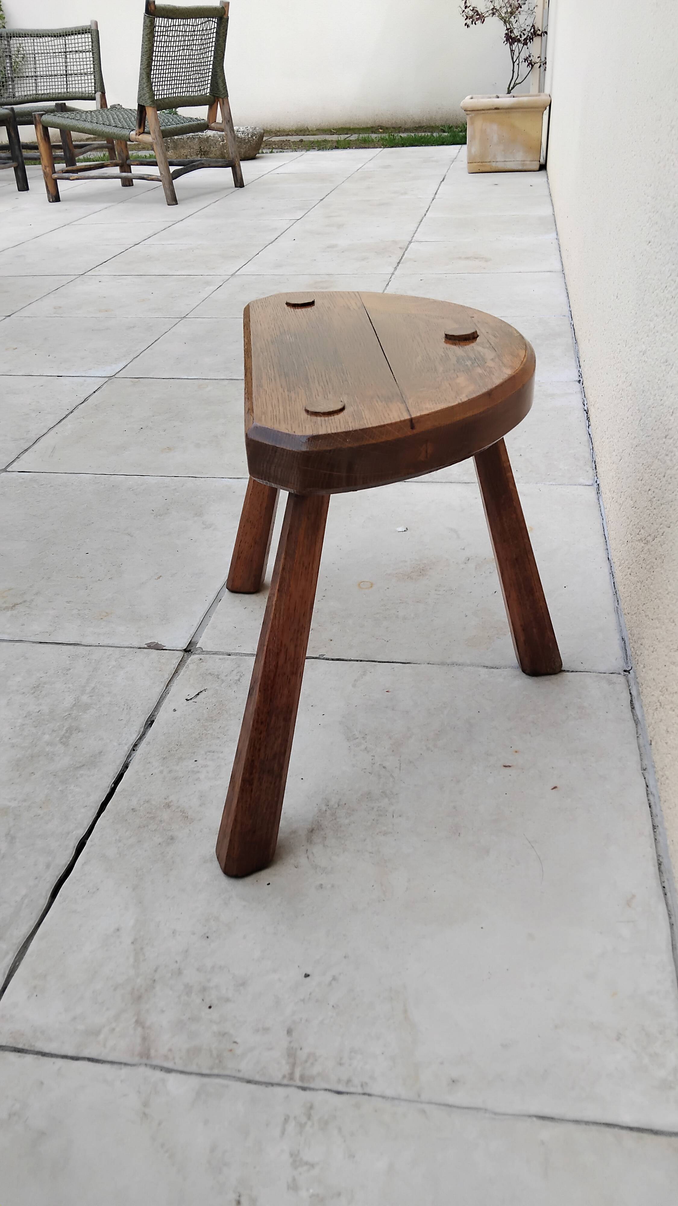 Tabouret tripode vintage en bois