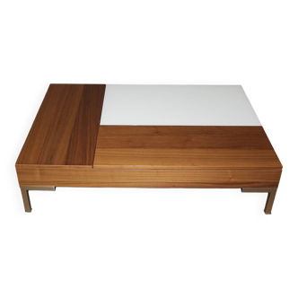 Coffee table model "Chiva" by Boconcept