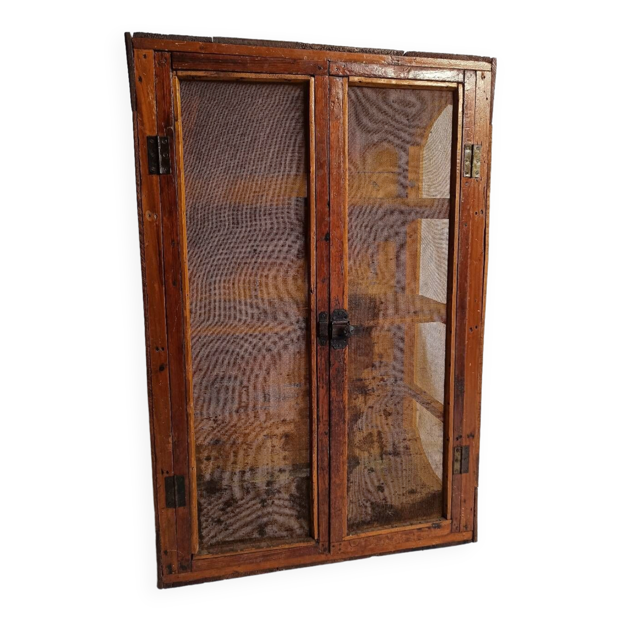 Large pantry 1m high