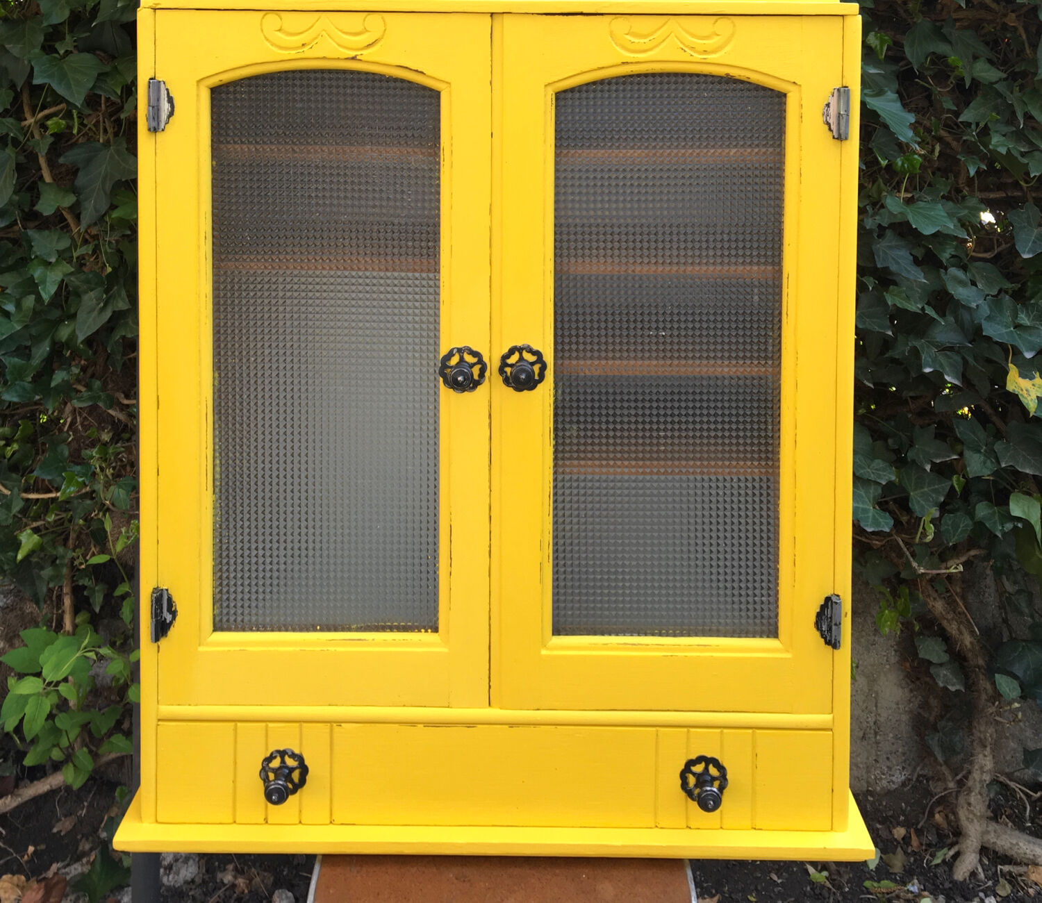 Art deco medicine cabinet