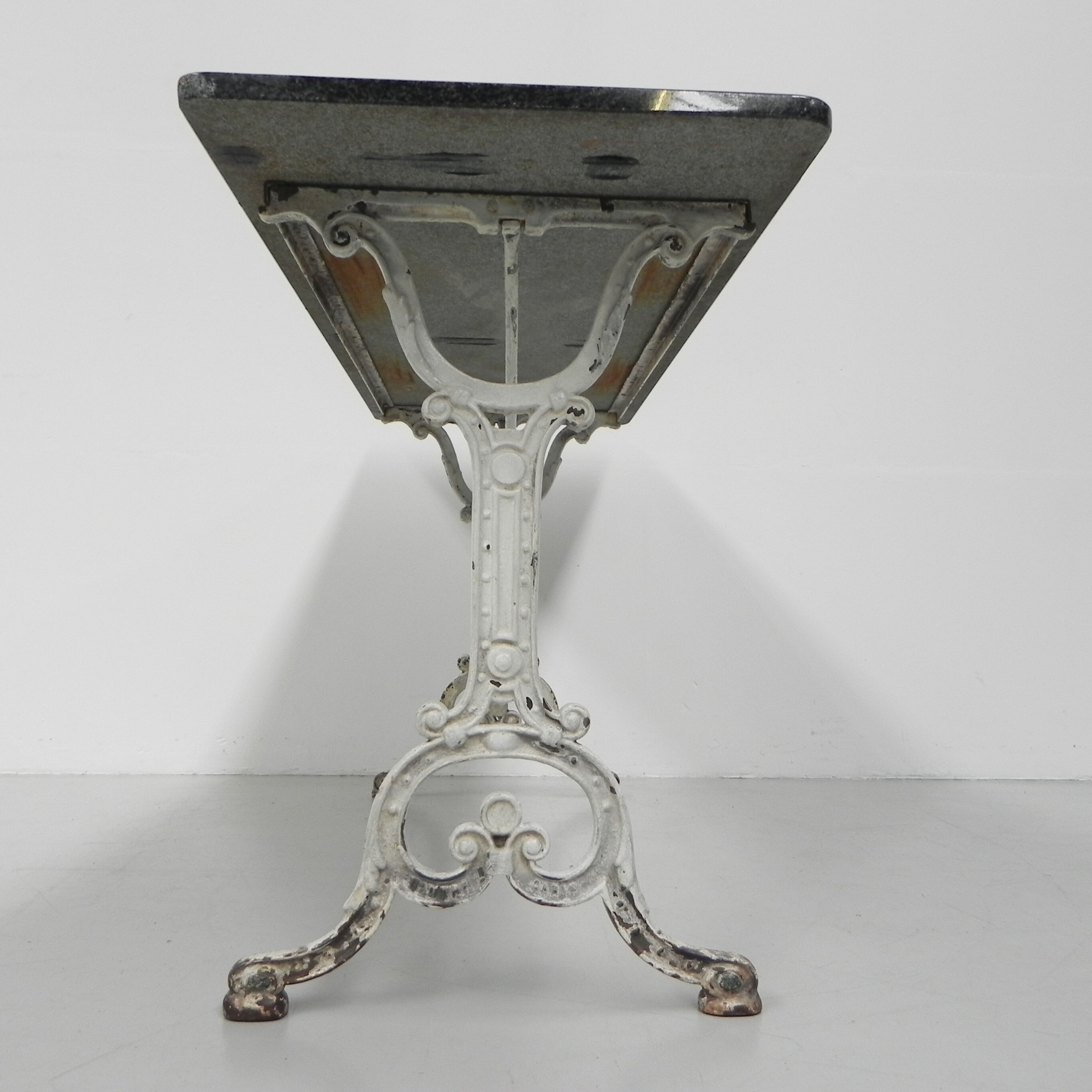 XL Garden table made in Paris, bistro table with granite top