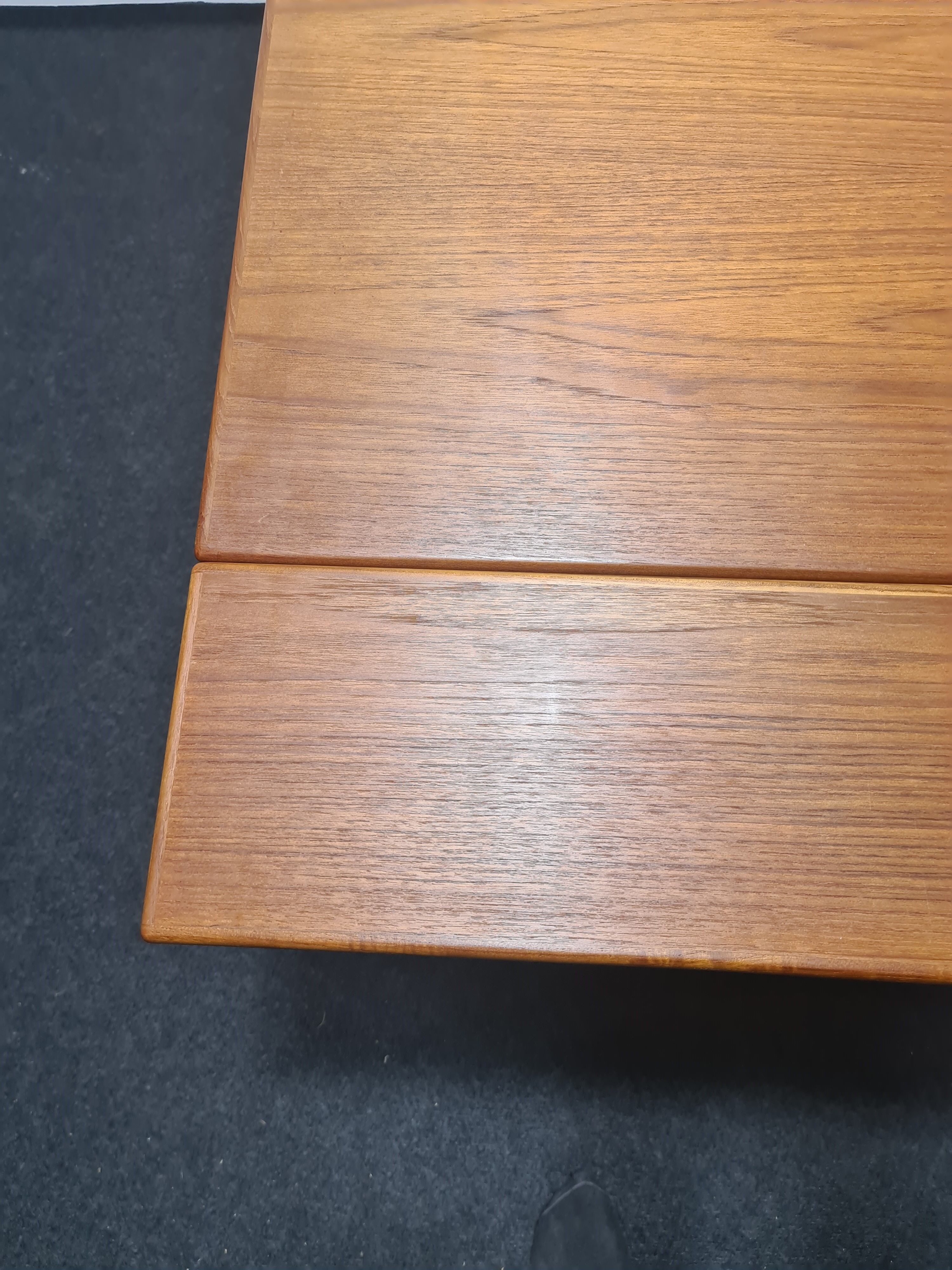 Danish adjustable teak coffee table, Kai Kristiansen